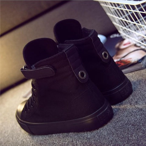 Chaussures Fermées La Garnison Attaque Des Titans Baskets Sneakers Adulte Homme Femme