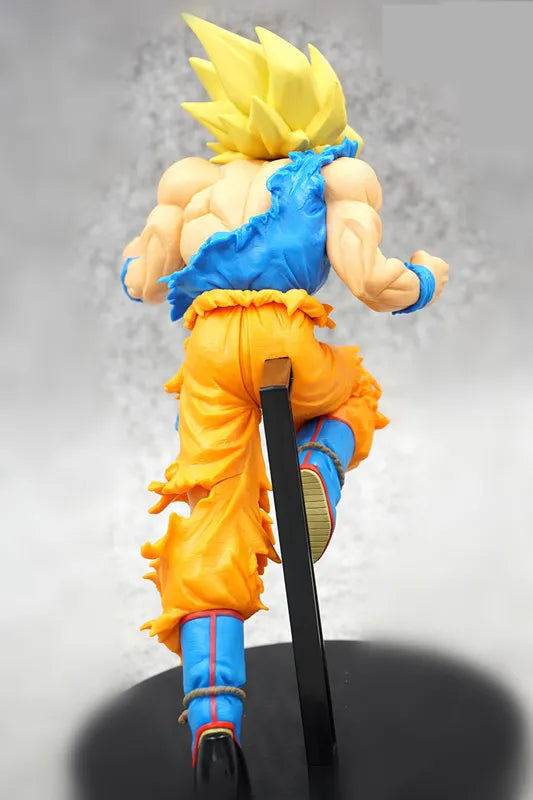 Figura Dragon Ball Z Goku Super Saiyajin 19cm