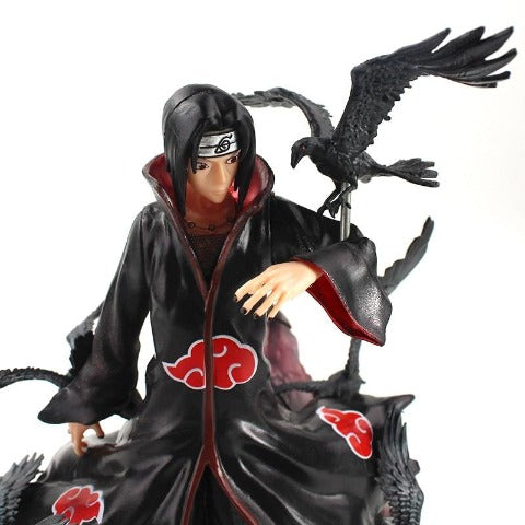 Figura Itachi Uchiha.
