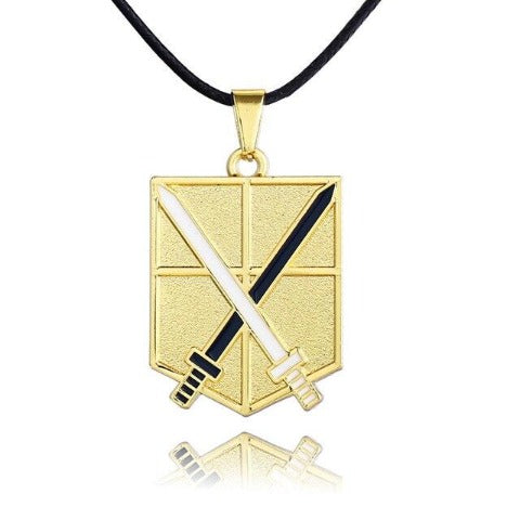 Collane con stemma dorato dell'attacco a Titano