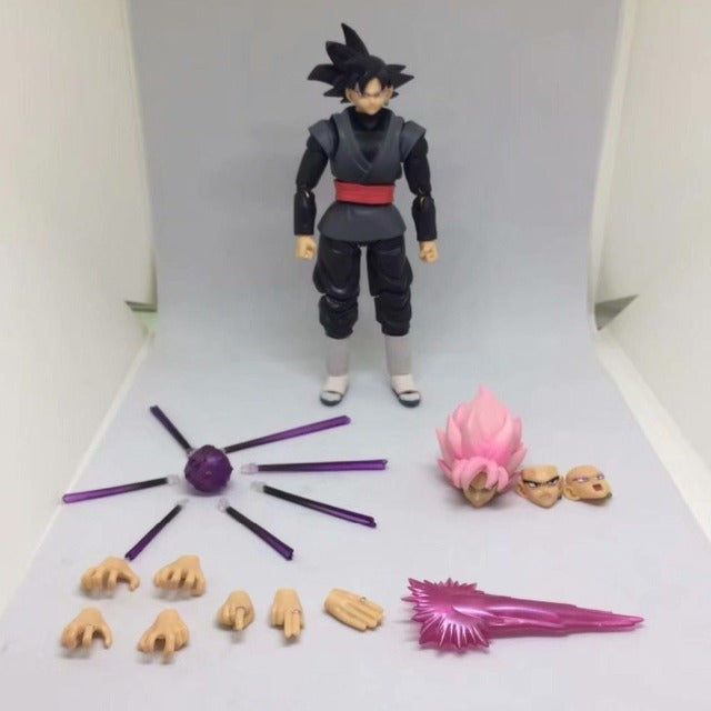 Schwarze Goku-Figur
